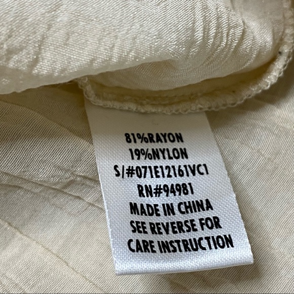 BCBGMaxAzria Women’s Cream Lightweight Semi-Sheer Ruffle Neck Button Down Top S - Picture 10 of 12